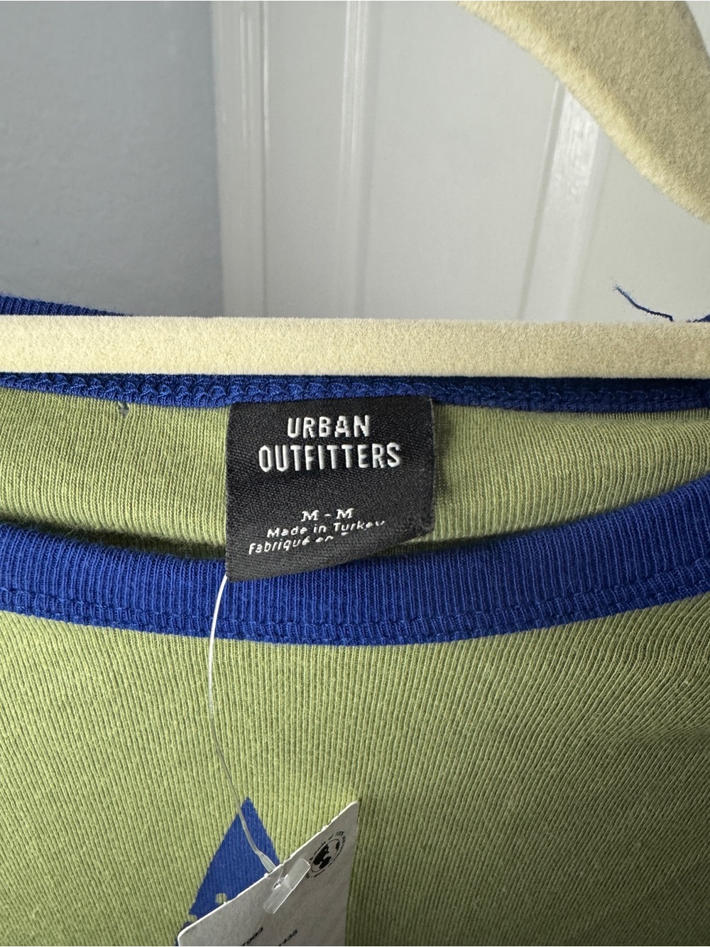 Urban Outfitters Long-Sleeve Raglan Tee in Olive Green and Royal Blue - Picture 4 of 4